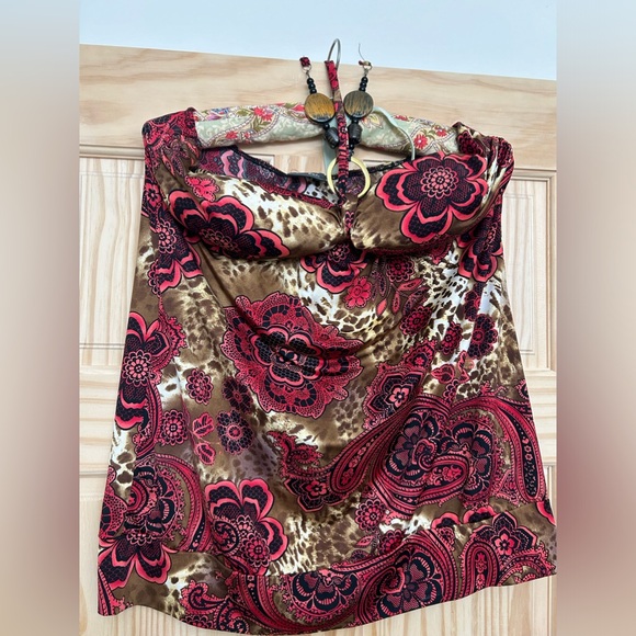 Dots size large print camisole top with built in bra. Size L but no size tag. - Picture 2 of 6